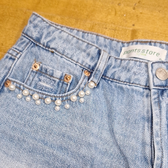 Pants Store Pearl‎ Studded Blue Denim Distressed Cutoff Shorts Sz 28 Inseam 2" - Picture 2 of 8